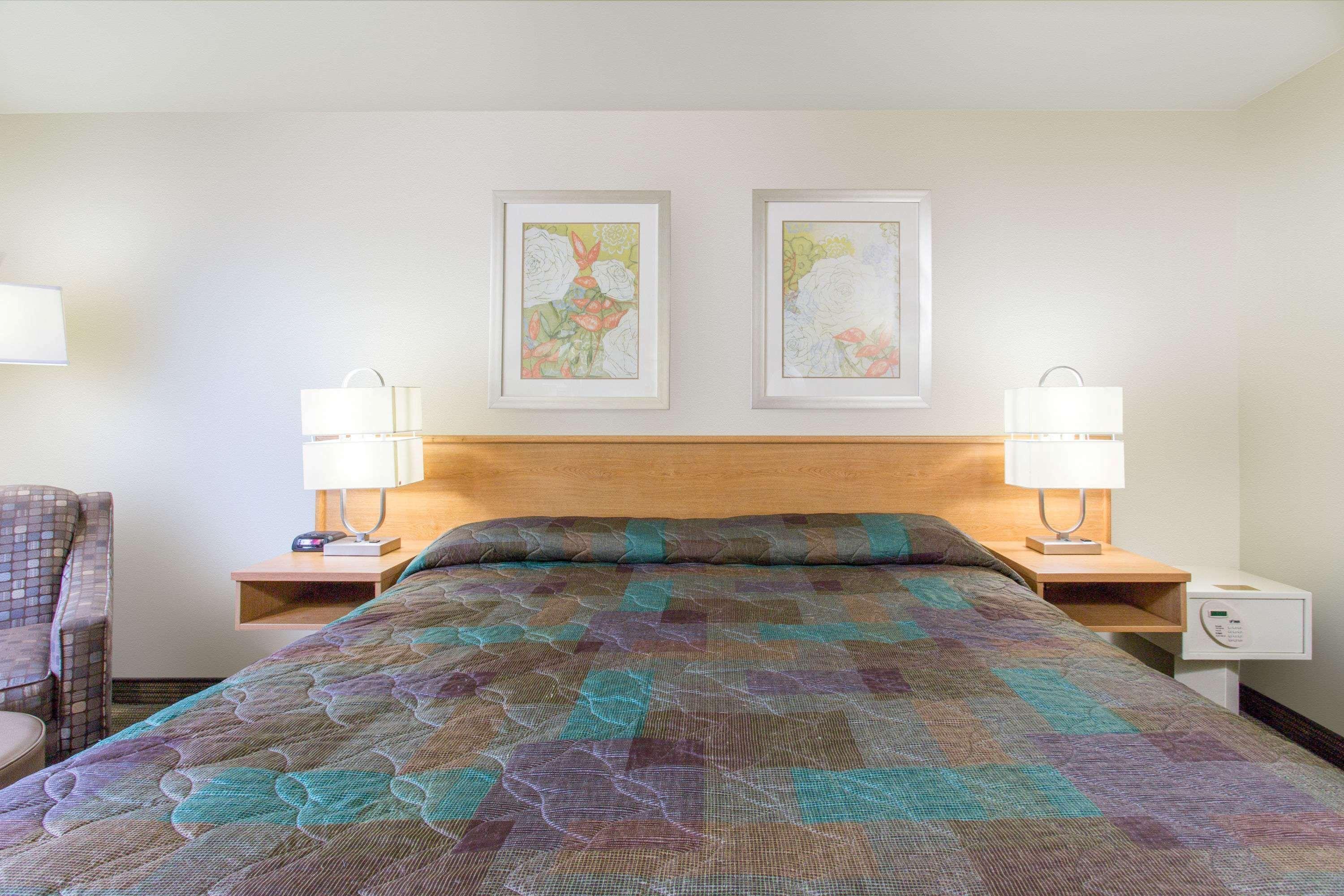 Super 8 By Wyndham Lacey Olympia Area Экстерьер фото