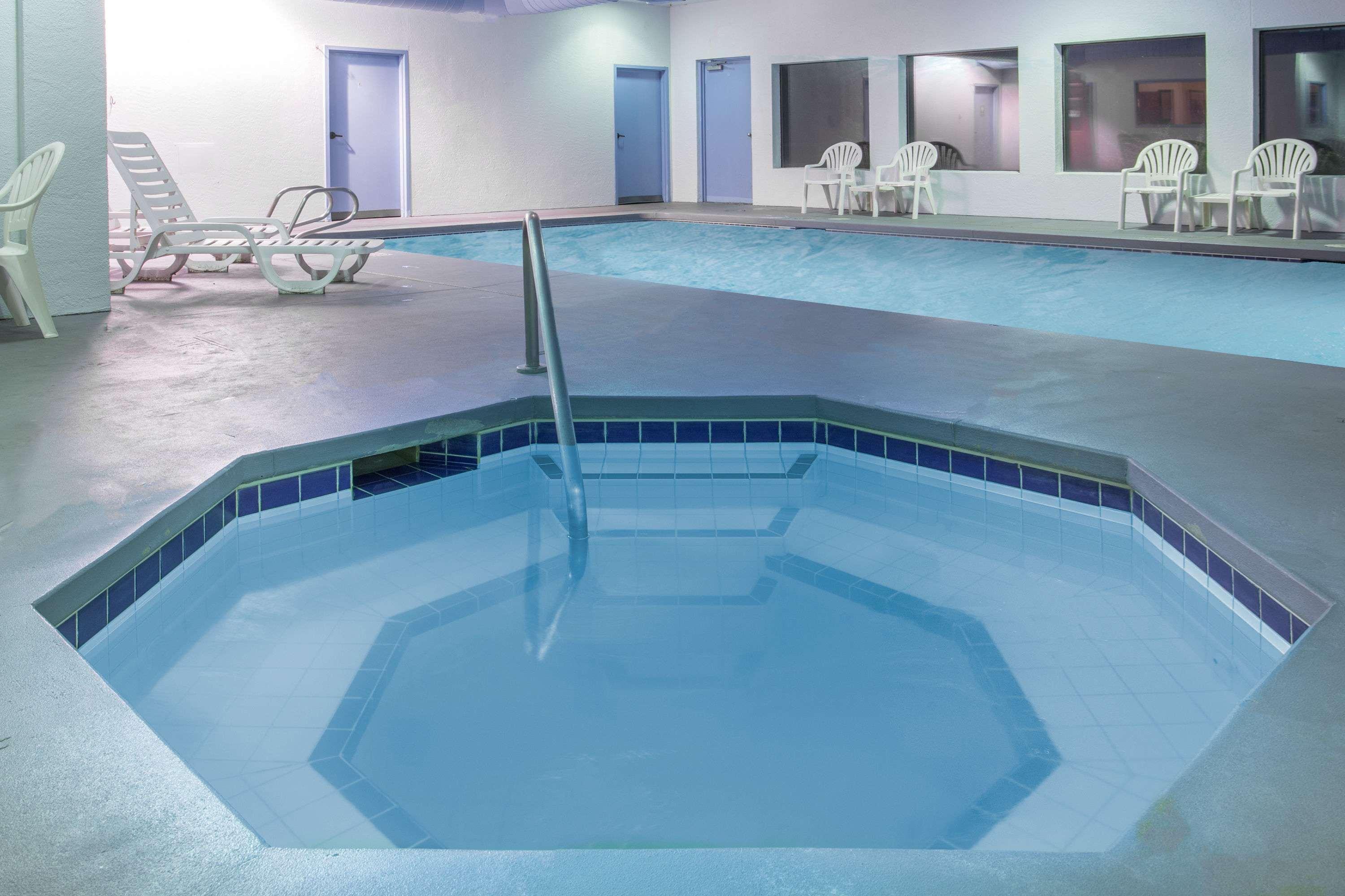 Super 8 By Wyndham Lacey Olympia Area Экстерьер фото