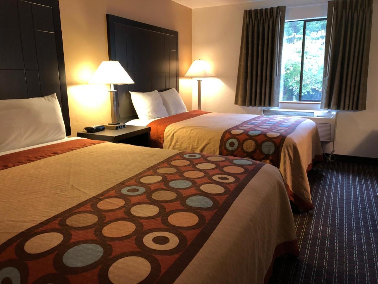 Super 8 By Wyndham Lacey Olympia Area Экстерьер фото
